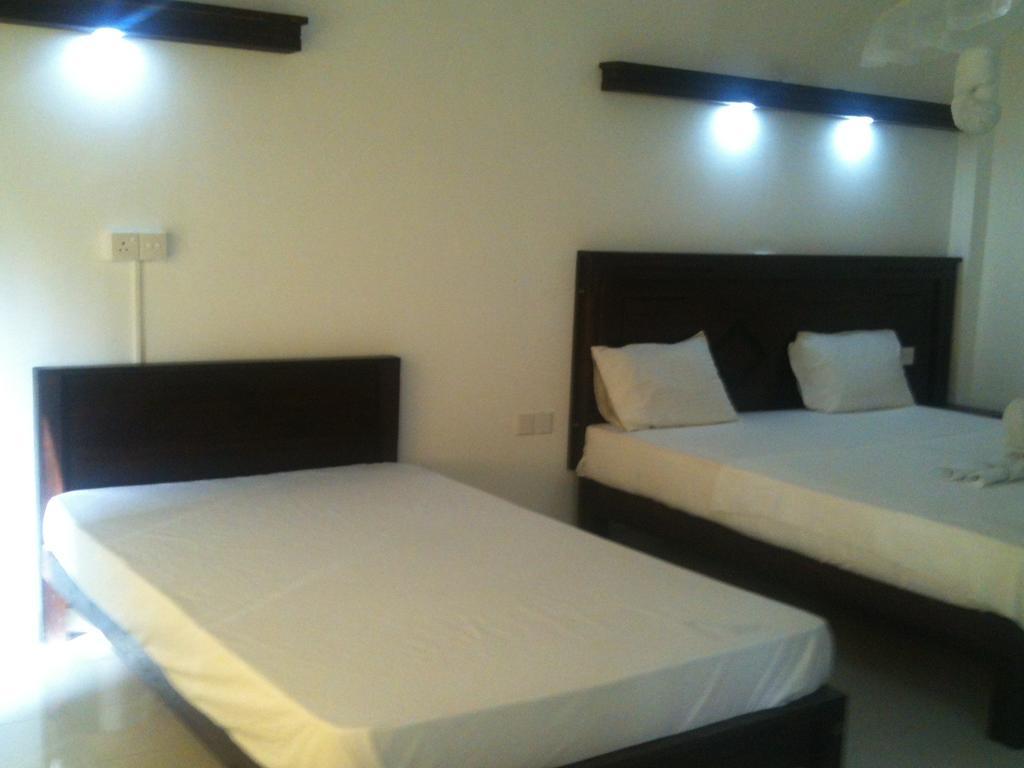 Suwa Arana Resort Mirissa Room photo