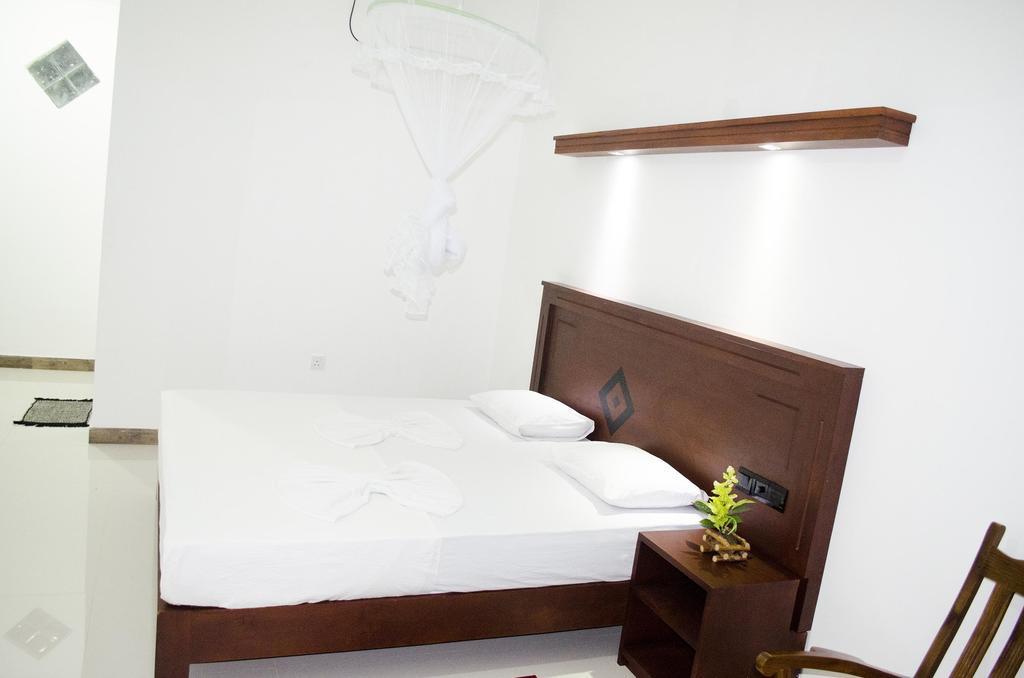 Suwa Arana Resort Mirissa Room photo